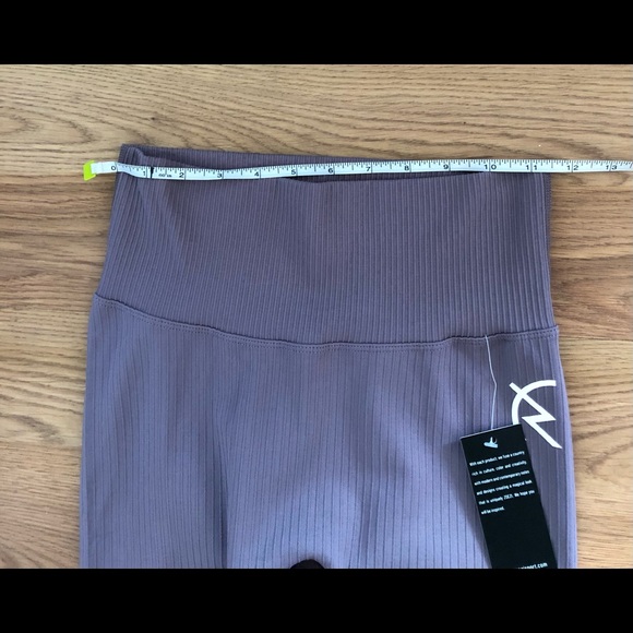 ZOEZI~ ribbed seamless leggings - Picture 5 of 11